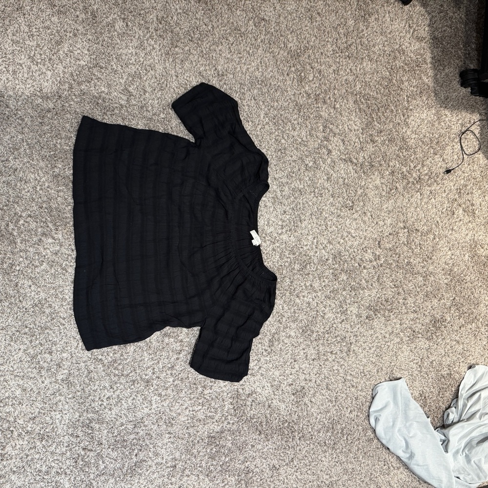 Black Short Sleeve Top